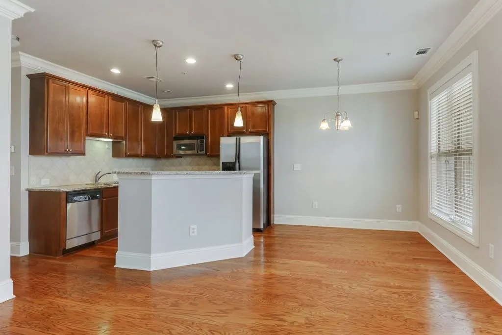 210 Le Gran Cove, Atlanta, Georgia 30328, 3 Bedrooms Bedrooms, ,2 BathroomsBathrooms,Residential,Sold,210 Le Gran Cove,6509488