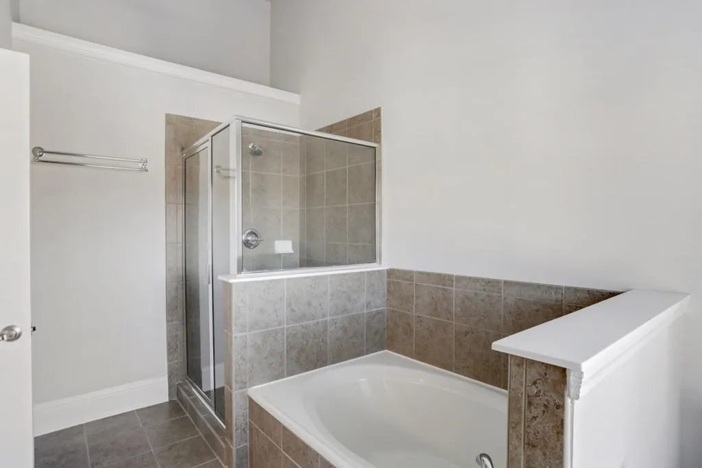 210 Le Gran Cove, Atlanta, Georgia 30328, 3 Bedrooms Bedrooms, ,2 BathroomsBathrooms,Residential,Sold,210 Le Gran Cove,6509488