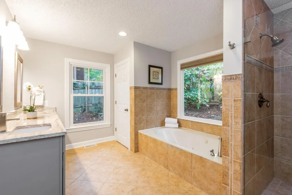 75 Dunhill Court, Sandy Springs, Georgia 30328, 4 Bedrooms Bedrooms, ,4 BathroomsBathrooms,Residential,Sold,75 Dunhill Court,6098214