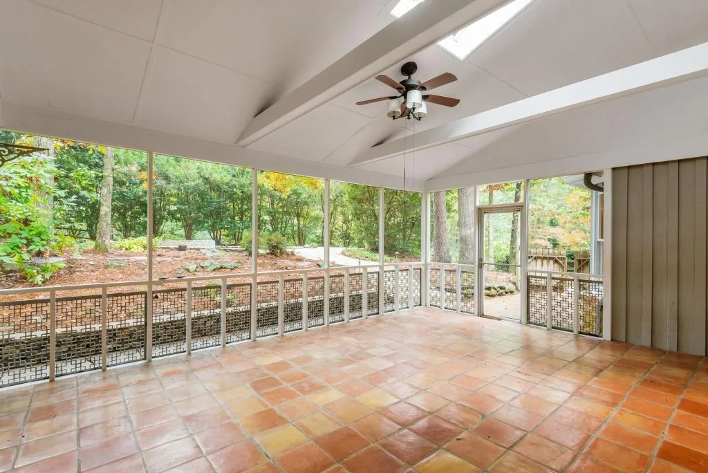 75 Dunhill Court, Sandy Springs, Georgia 30328, 4 Bedrooms Bedrooms, ,4 BathroomsBathrooms,Residential,Sold,75 Dunhill Court,6098214