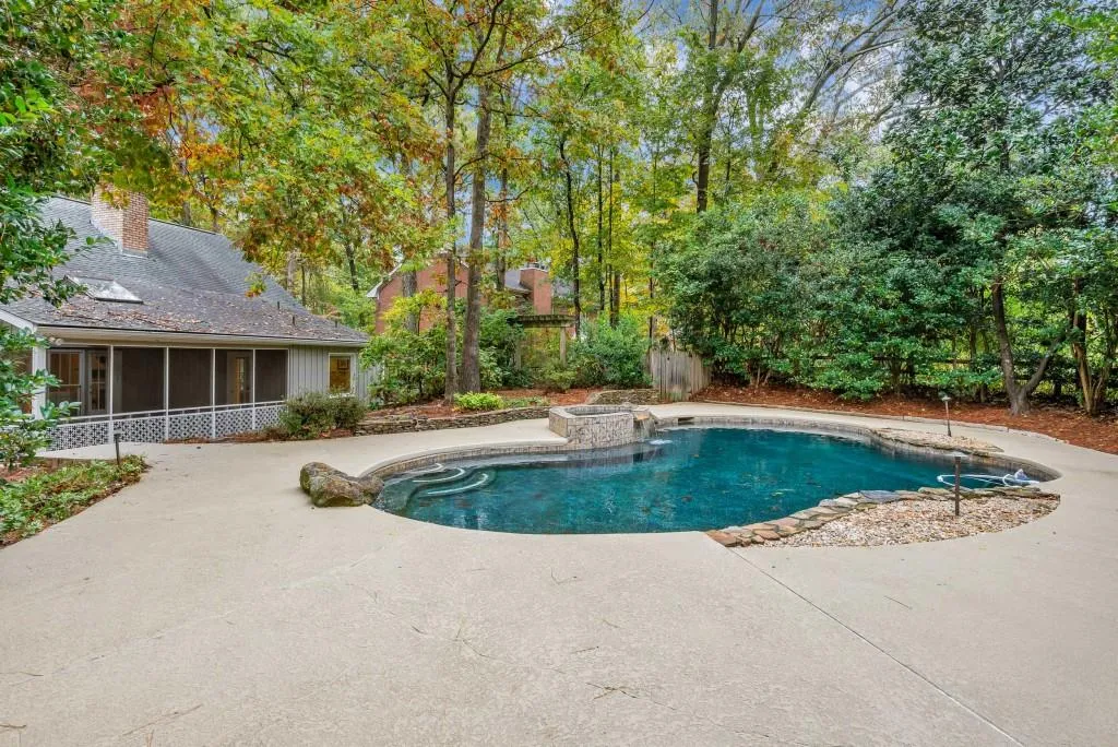 75 Dunhill Court, Sandy Springs, Georgia 30328, 4 Bedrooms Bedrooms, ,4 BathroomsBathrooms,Residential,Sold,75 Dunhill Court,6098214