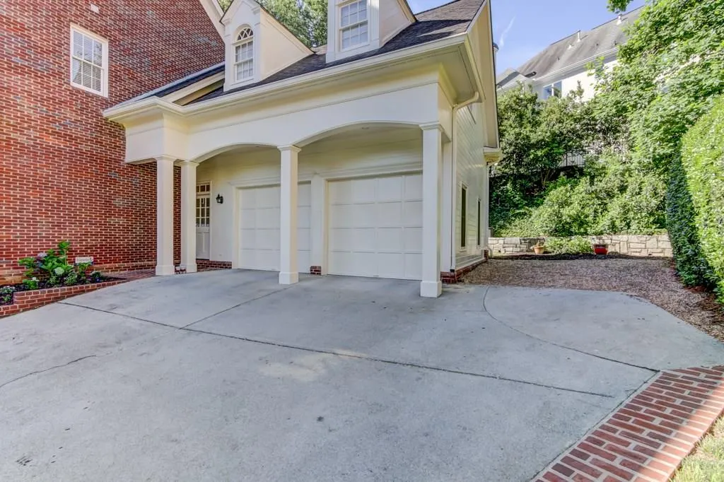 4525 Crestwicke Pointe, Atlanta, Georgia 30319, 4 Bedrooms Bedrooms, ,4 BathroomsBathrooms,Residential,Sold,4525 Crestwicke Pointe,6024027