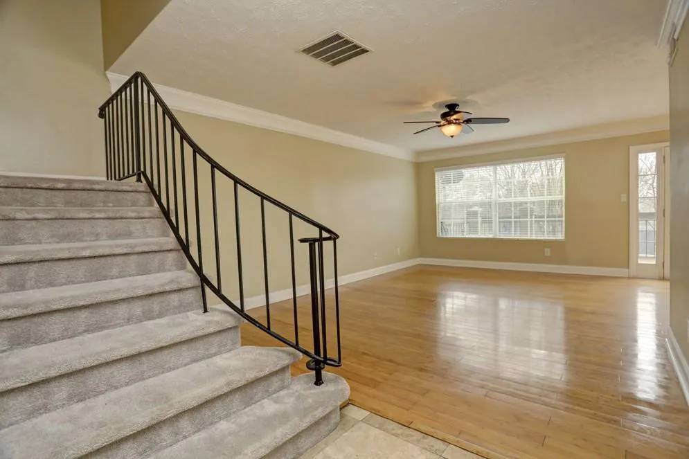 6980 Roswell Road Unit C1, Sandy Springs, Georgia 30328, 2 Bedrooms Bedrooms, ,1 BathroomBathrooms,Residential,Sold,6980 Roswell Road Unit C1,6502392