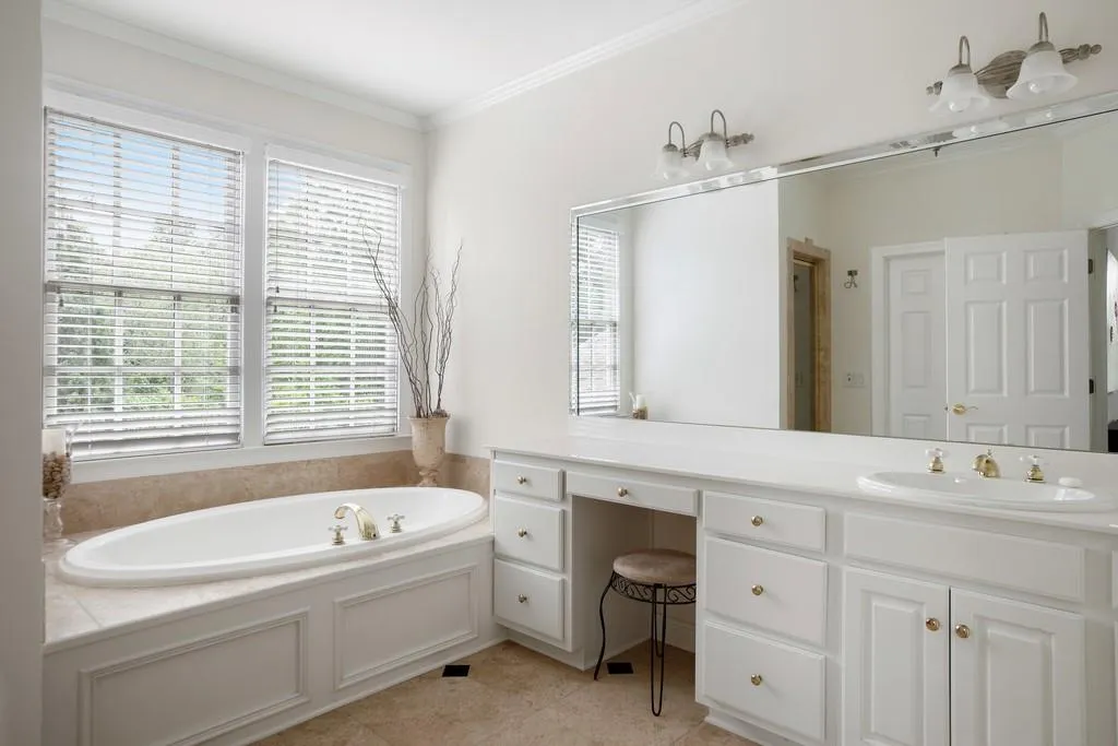 5 Ball Mill Place, Sandy Springs, Georgia 30350, 5 Bedrooms Bedrooms, ,5 BathroomsBathrooms,Residential,Sold,5 Ball Mill Place,6559813