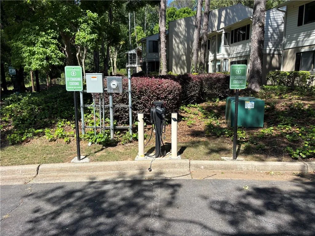 7001 Wingate Way, Atlanta, Georgia 30350, 2 Bedrooms Bedrooms, ,2 BathroomsBathrooms,Residential,For Sale,7001 Wingate Way,7764014