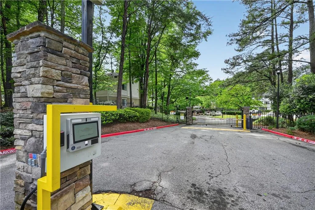7001 Wingate Way, Atlanta, Georgia 30350, 2 Bedrooms Bedrooms, ,2 BathroomsBathrooms,Residential,For Sale,7001 Wingate Way,7764014
