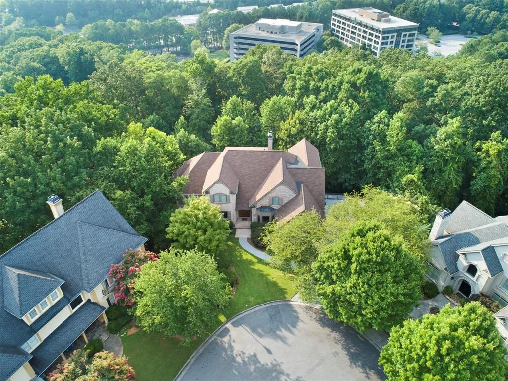 1650 Powers Ridge Place, Sandy Springs, Georgia 30327, 6 Bedrooms Bedrooms, ,5 BathroomsBathrooms,Residential,Sold,1650 Powers Ridge Place,6918267