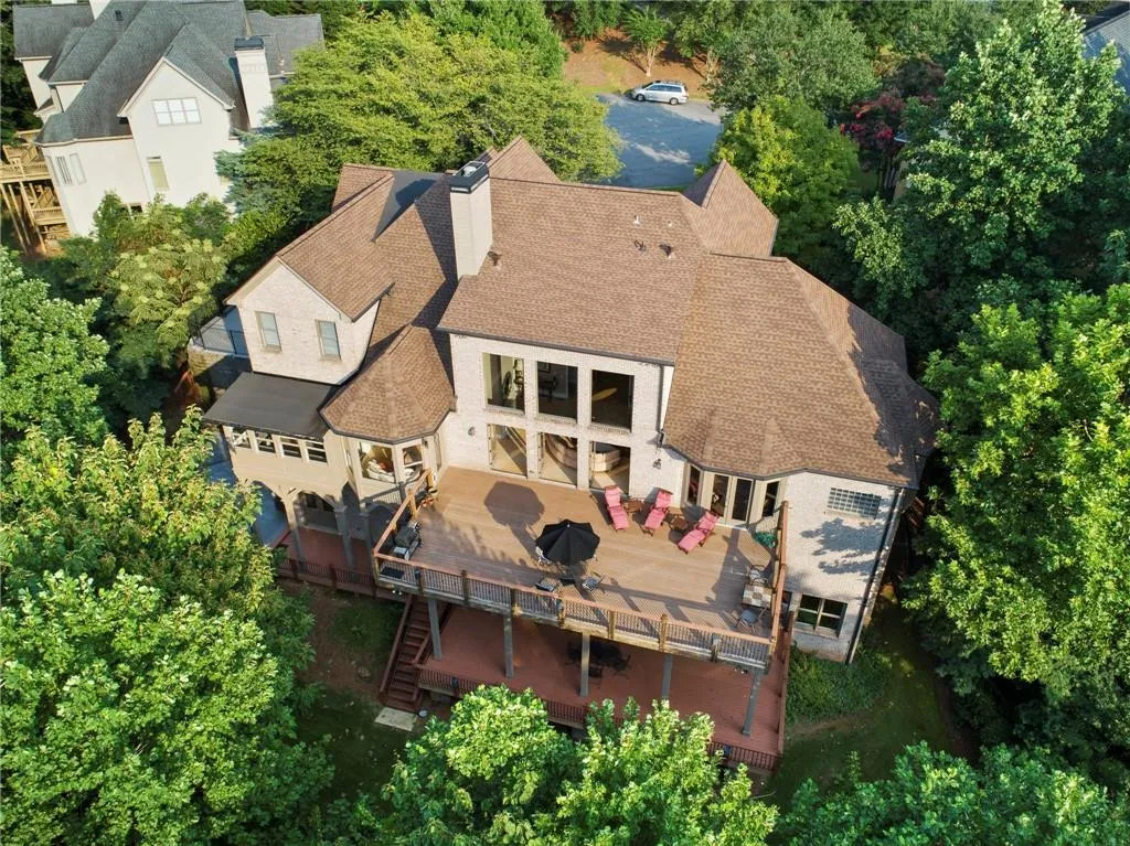 1650 Powers Ridge Place, Sandy Springs, Georgia 30327, 6 Bedrooms Bedrooms, ,5 BathroomsBathrooms,Residential,Sold,1650 Powers Ridge Place,6918267