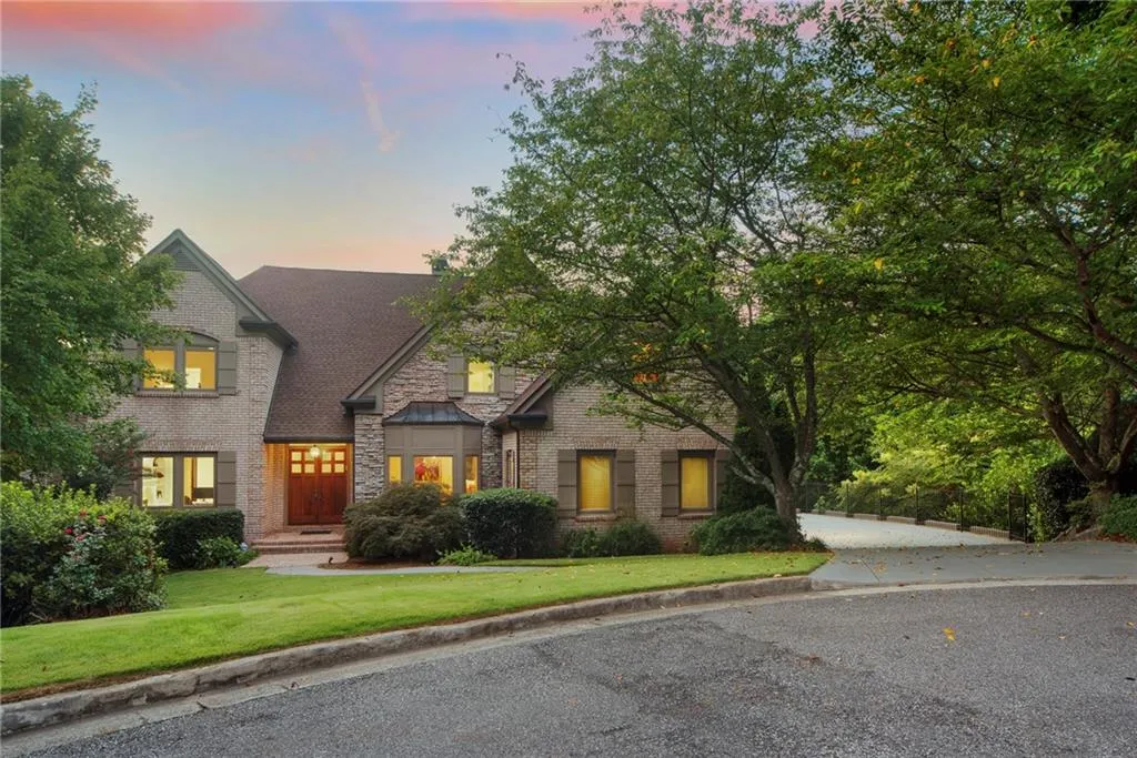 1650 Powers Ridge Place, Sandy Springs, Georgia 30327, 6 Bedrooms Bedrooms, ,5 BathroomsBathrooms,Residential,Sold,1650 Powers Ridge Place,6918267