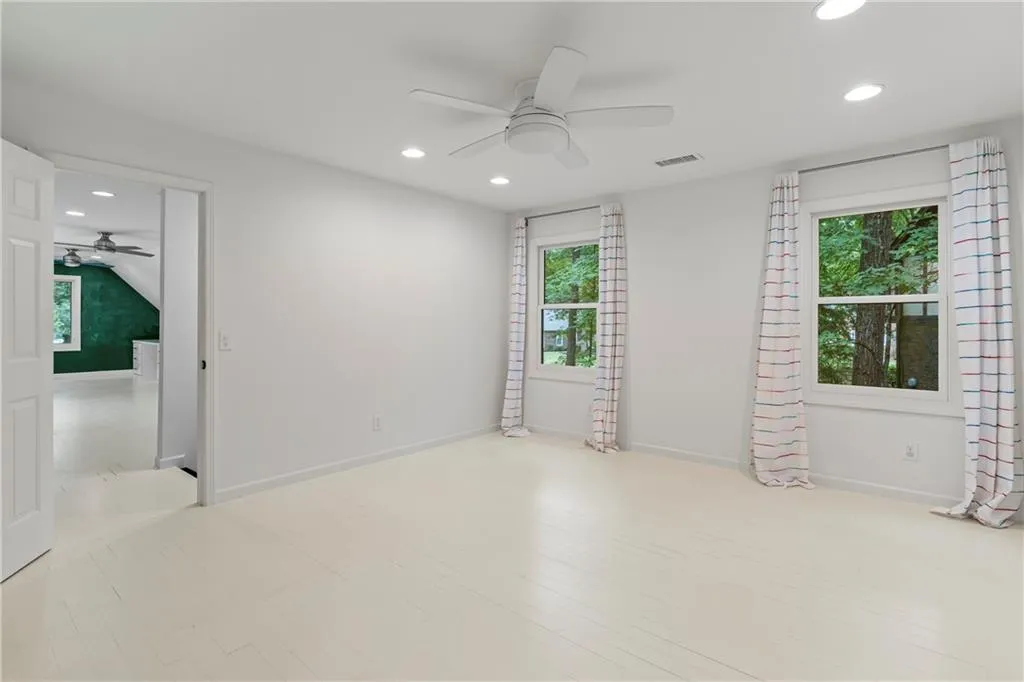 7632 Auden Trail, Atlanta, Georgia 30350, 5 Bedrooms Bedrooms, ,3 BathroomsBathrooms,Residential,For Sale,7632 Auden Trail,7632240