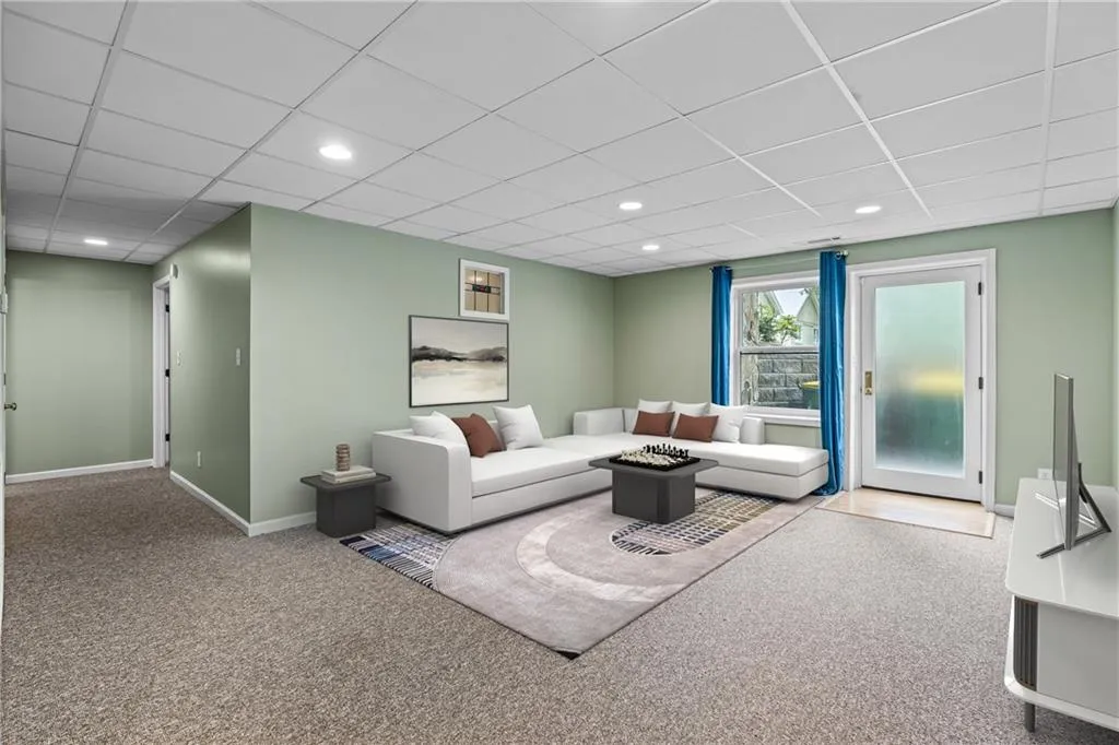 7632 Auden Trail, Atlanta, Georgia 30350, 5 Bedrooms Bedrooms, ,3 BathroomsBathrooms,Residential,For Sale,7632 Auden Trail,7632240