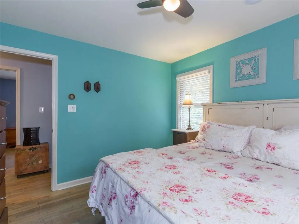 445 Windsor Parkway, Sandy Springs, Georgia 30342, 3 Bedrooms Bedrooms, ,2 BathroomsBathrooms,Residential,Sold,445 Windsor Parkway,5768700