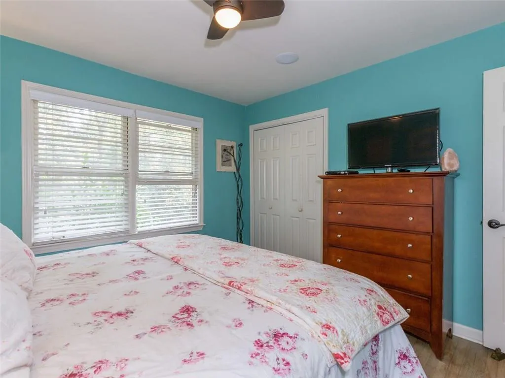 445 Windsor Parkway, Sandy Springs, Georgia 30342, 3 Bedrooms Bedrooms, ,2 BathroomsBathrooms,Residential,Sold,445 Windsor Parkway,5768700