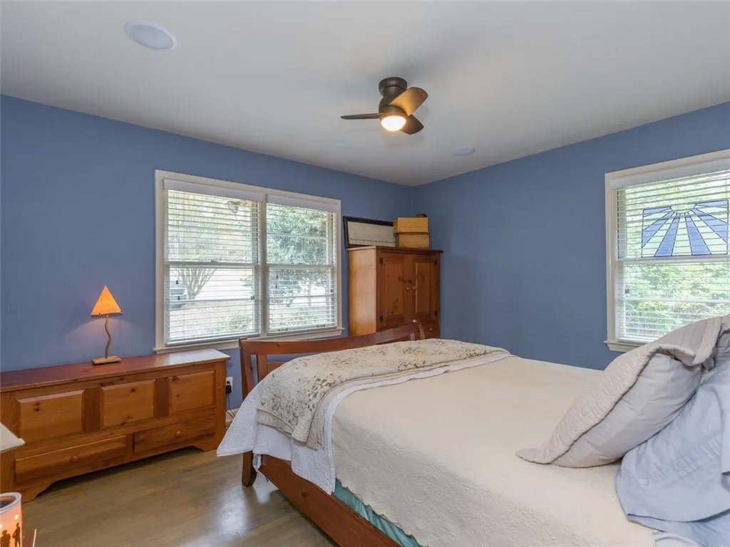 445 Windsor Parkway, Sandy Springs, Georgia 30342, 3 Bedrooms Bedrooms, ,2 BathroomsBathrooms,Residential,Sold,445 Windsor Parkway,5768700