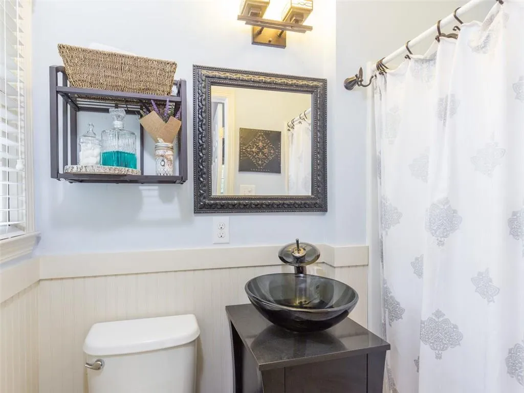 445 Windsor Parkway, Sandy Springs, Georgia 30342, 3 Bedrooms Bedrooms, ,2 BathroomsBathrooms,Residential,Sold,445 Windsor Parkway,5768700
