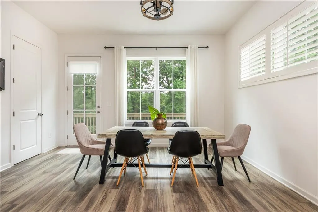 4403 Gillon Circle Se, Atlanta, Georgia 30339, 3 Bedrooms Bedrooms, ,3 BathroomsBathrooms,Residential,For Sale,4403 Gillon Circle Se,7630073