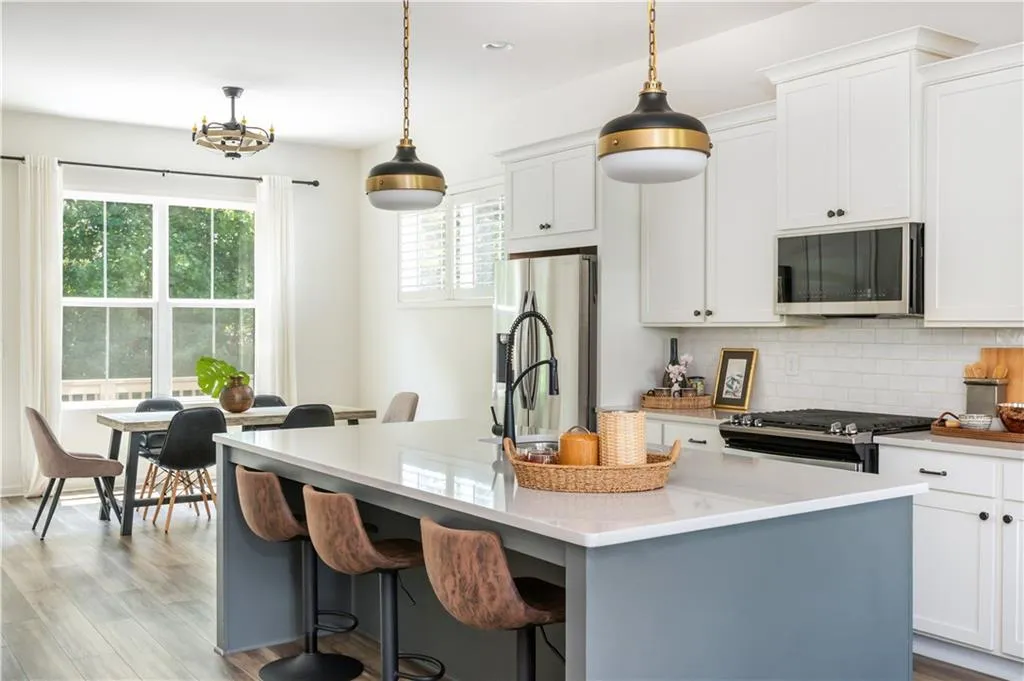 4403 Gillon Circle Se, Atlanta, Georgia 30339, 3 Bedrooms Bedrooms, ,3 BathroomsBathrooms,Residential,For Sale,4403 Gillon Circle Se,7630073
