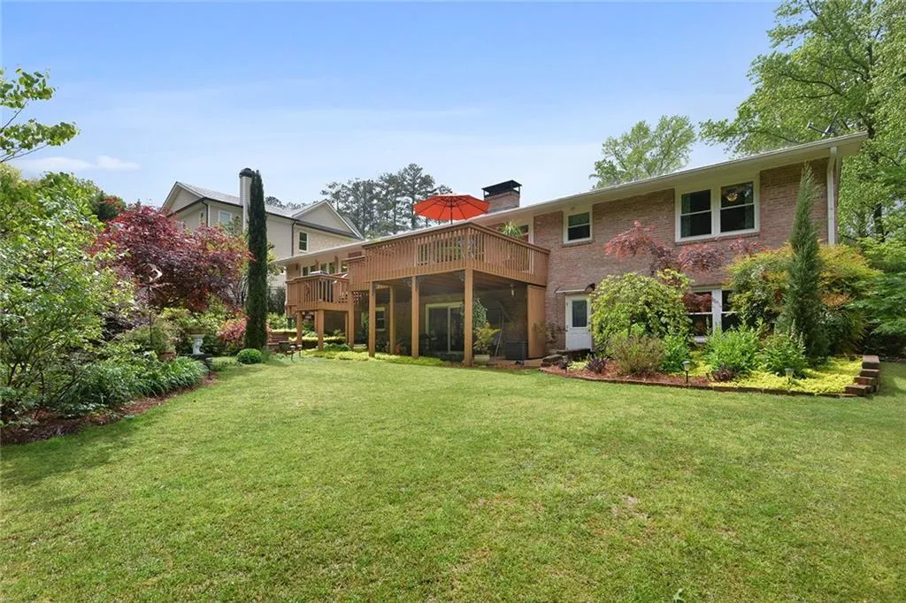 6619 Cherry Tree Lane, Atlanta, Georgia 30328, 4 Bedrooms Bedrooms, ,3 BathroomsBathrooms,Residential,Sold,6619 Cherry Tree Lane,6540696