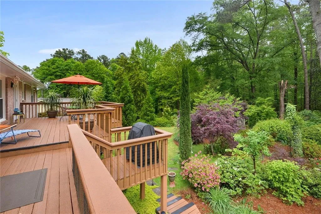 6619 Cherry Tree Lane, Atlanta, Georgia 30328, 4 Bedrooms Bedrooms, ,3 BathroomsBathrooms,Residential,Sold,6619 Cherry Tree Lane,6540696