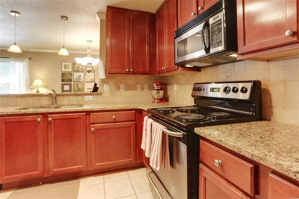 3650 Ashford Dunwoody Road Unit 708, Atlanta, Georgia 30319, 2 Bedrooms Bedrooms, ,1 BathroomBathrooms,Residential,Sold,3650 Ashford Dunwoody Road Unit 708,5831803