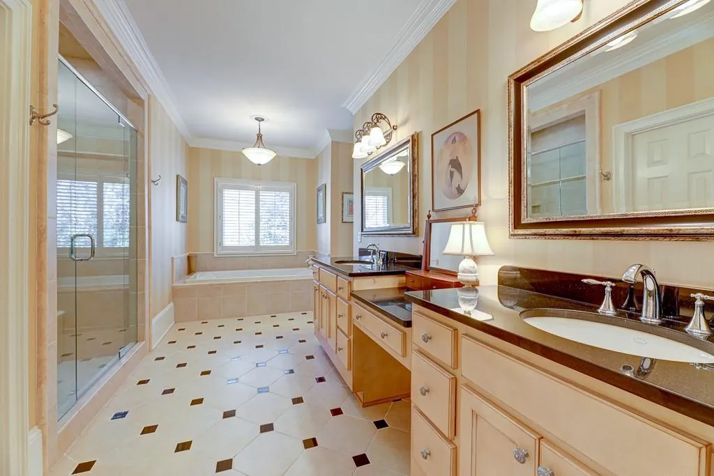 2880 Harwick Drive, Sandy Springs, Georgia 30350, 4 Bedrooms Bedrooms, ,3 BathroomsBathrooms,Residential,Sold,2880 Harwick Drive,6829407
