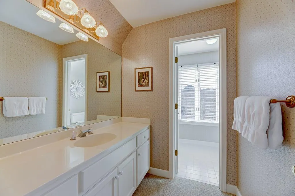 2880 Harwick Drive, Sandy Springs, Georgia 30350, 4 Bedrooms Bedrooms, ,3 BathroomsBathrooms,Residential,Sold,2880 Harwick Drive,6829407