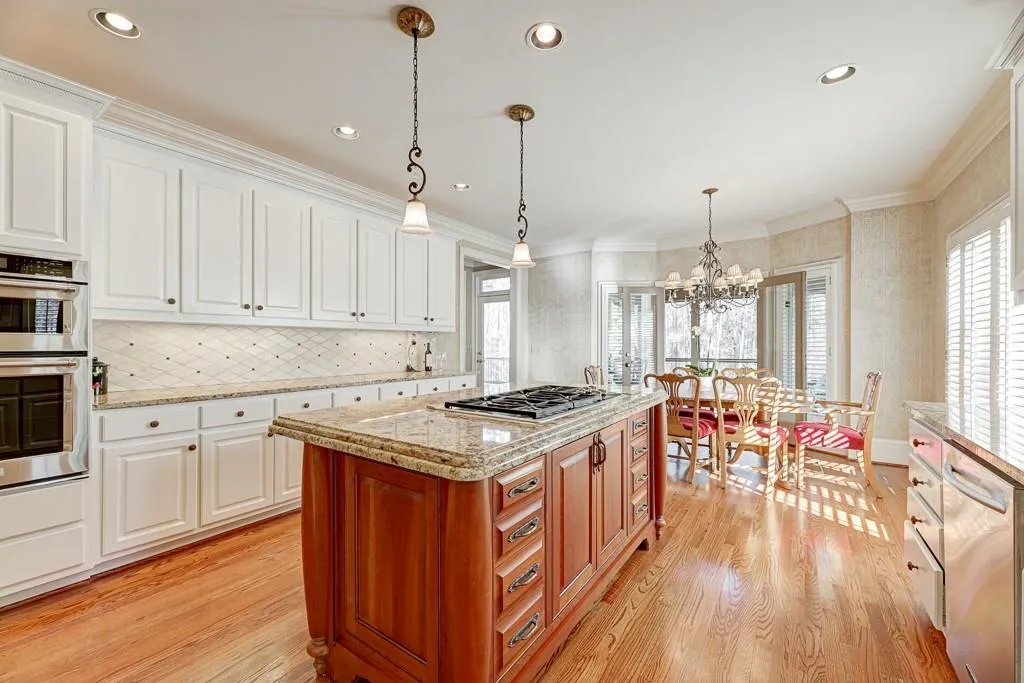 2880 Harwick Drive, Sandy Springs, Georgia 30350, 4 Bedrooms Bedrooms, ,3 BathroomsBathrooms,Residential,Sold,2880 Harwick Drive,6829407