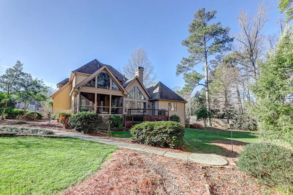 2880 Harwick Drive, Sandy Springs, Georgia 30350, 4 Bedrooms Bedrooms, ,3 BathroomsBathrooms,Residential,Sold,2880 Harwick Drive,6829407