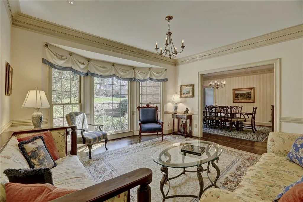 1085 Riverside Trace, Atlanta, Georgia 30328, 6 Bedrooms Bedrooms, ,4 BathroomsBathrooms,Residential,Sold,1085 Riverside Trace,5816141