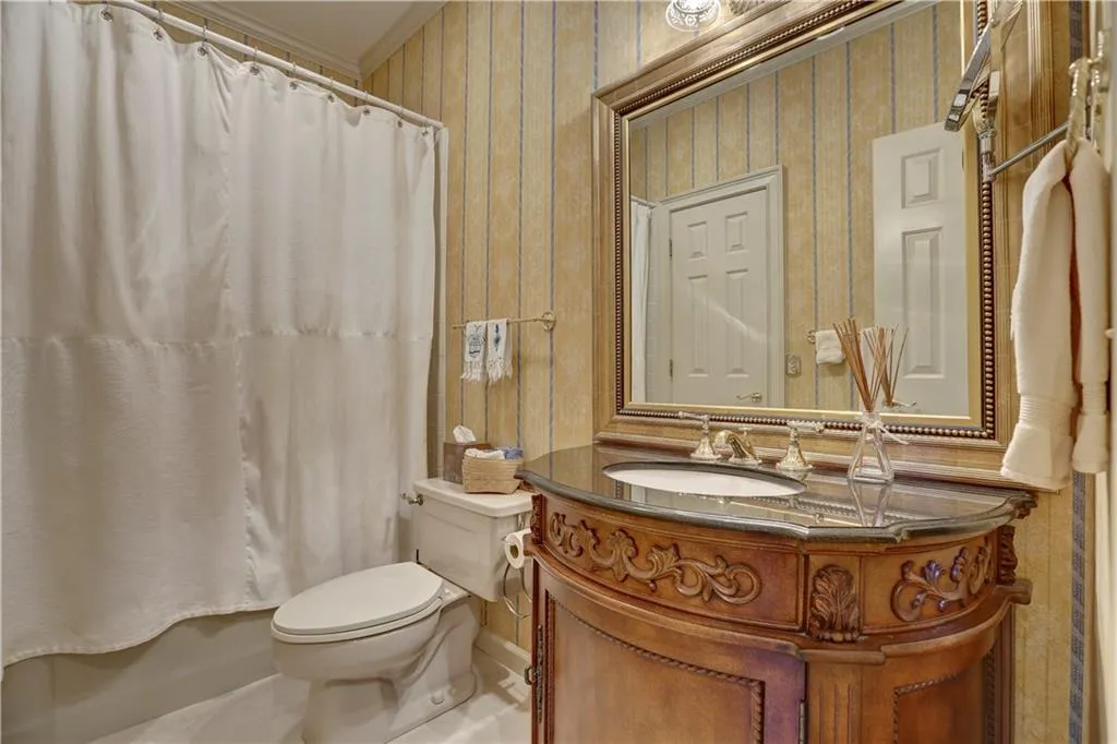 1085 Riverside Trace, Atlanta, Georgia 30328, 6 Bedrooms Bedrooms, ,4 BathroomsBathrooms,Residential,Sold,1085 Riverside Trace,5816141