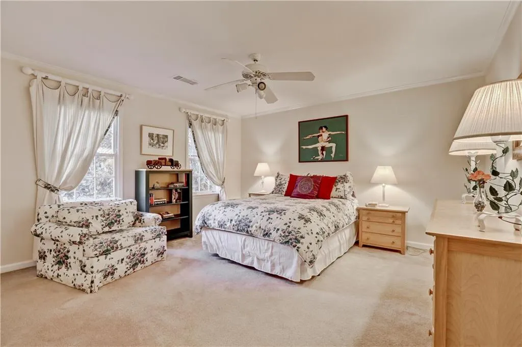 1085 Riverside Trace, Atlanta, Georgia 30328, 6 Bedrooms Bedrooms, ,4 BathroomsBathrooms,Residential,Sold,1085 Riverside Trace,5816141