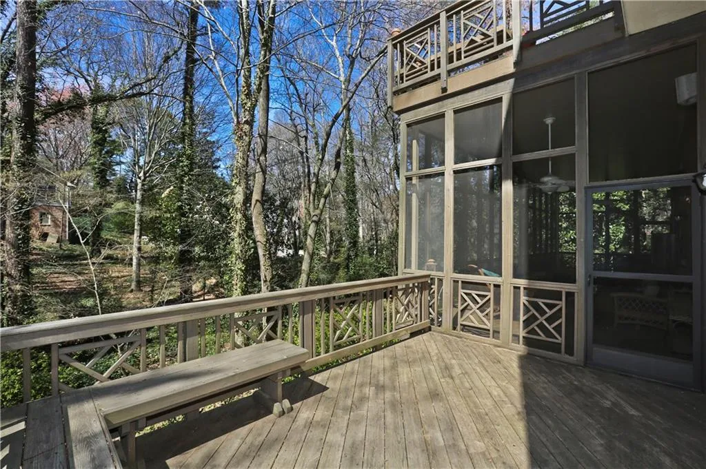 1085 Riverside Trace, Atlanta, Georgia 30328, 6 Bedrooms Bedrooms, ,4 BathroomsBathrooms,Residential,Sold,1085 Riverside Trace,5816141