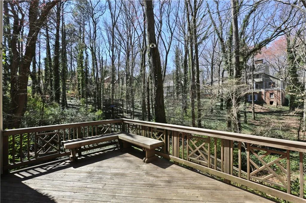 1085 Riverside Trace, Atlanta, Georgia 30328, 6 Bedrooms Bedrooms, ,4 BathroomsBathrooms,Residential,Sold,1085 Riverside Trace,5816141