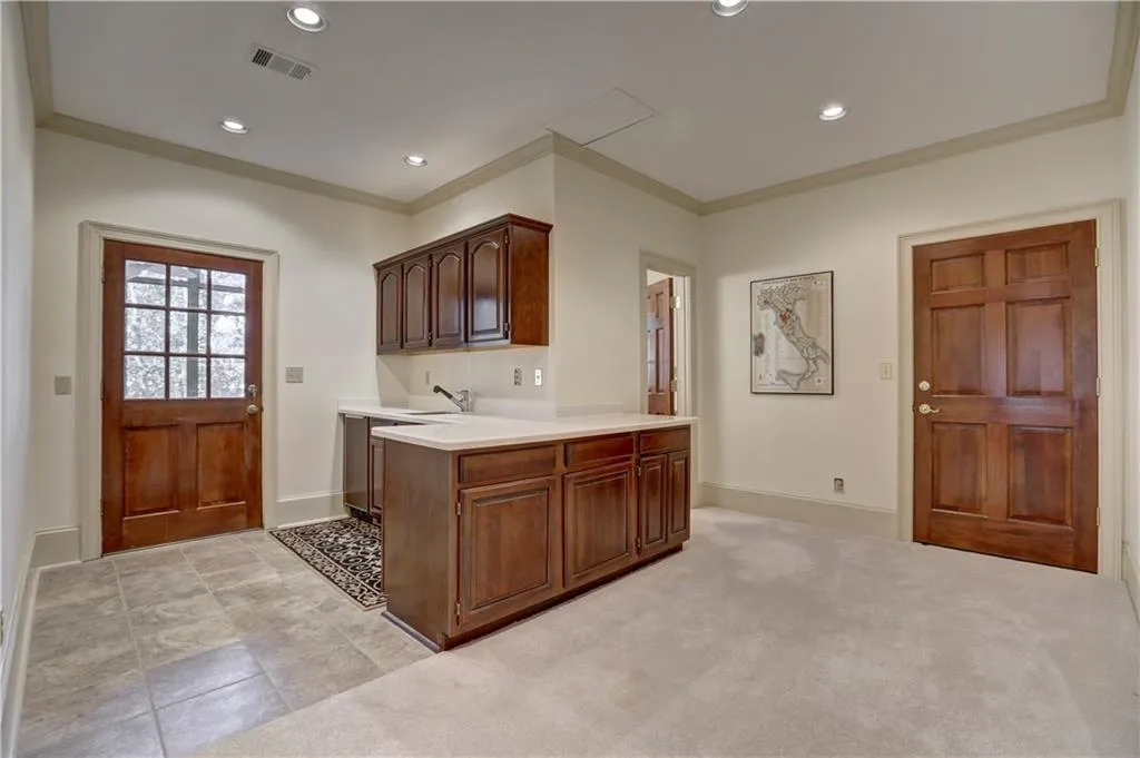 1085 Riverside Trace, Atlanta, Georgia 30328, 6 Bedrooms Bedrooms, ,4 BathroomsBathrooms,Residential,Sold,1085 Riverside Trace,5816141
