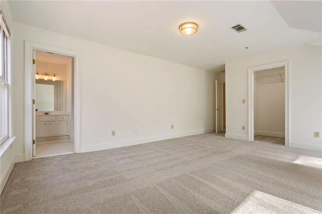 2872 Bainbridge Way Se, Atlanta, Georgia 30339, 3 Bedrooms Bedrooms, 0 ,3 BathroomsBathrooms,Residential,For Sale,2872 Bainbridge Way Se,7706363