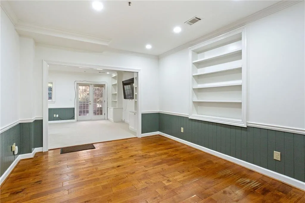 2872 Bainbridge Way Se, Atlanta, Georgia 30339, 3 Bedrooms Bedrooms, 0 ,3 BathroomsBathrooms,Residential,For Sale,2872 Bainbridge Way Se,7706363