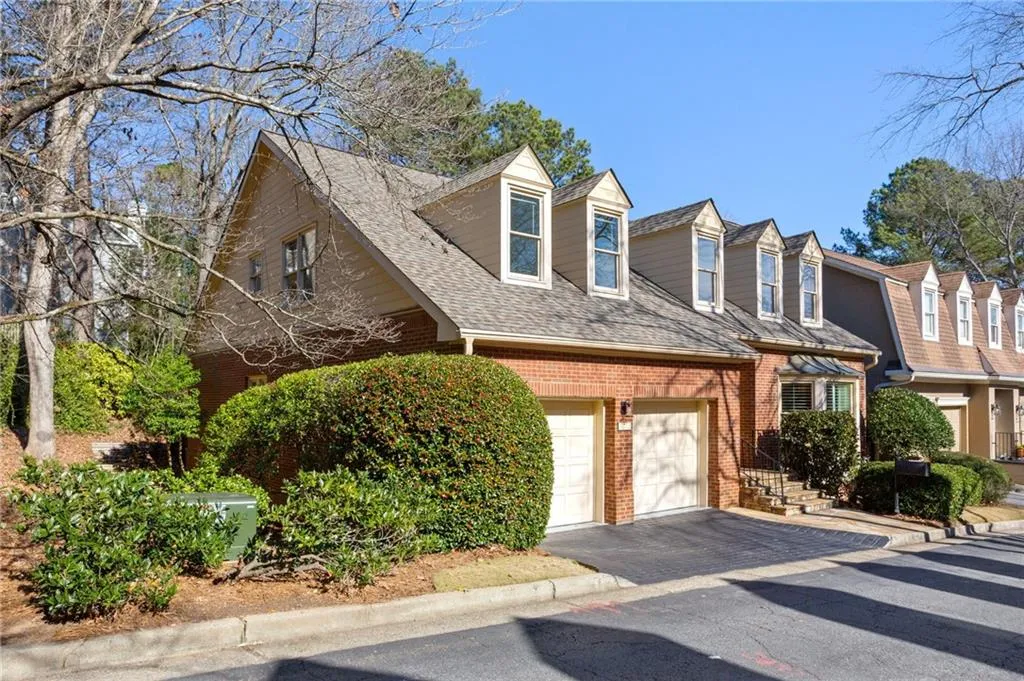 2872 Bainbridge Way Se, Atlanta, Georgia 30339, 3 Bedrooms Bedrooms, 0 ,3 BathroomsBathrooms,Residential,For Sale,2872 Bainbridge Way Se,7706363