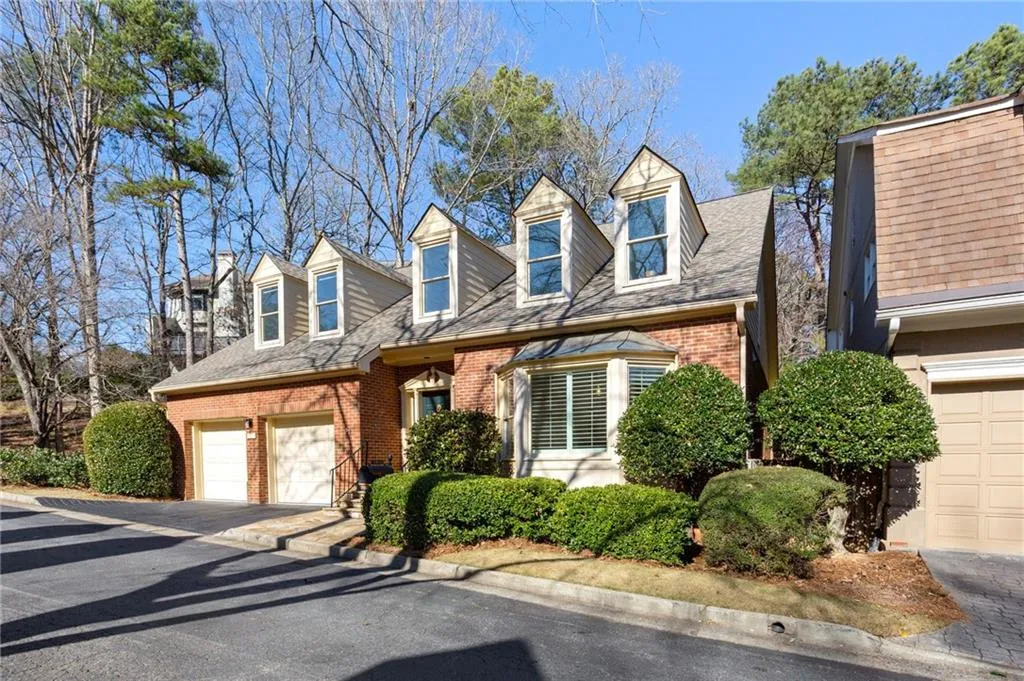 2872 Bainbridge Way Se, Atlanta, Georgia 30339, 3 Bedrooms Bedrooms, 0 ,3 BathroomsBathrooms,Residential,For Sale,2872 Bainbridge Way Se,7706363