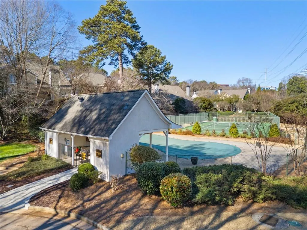 2872 Bainbridge Way Se, Atlanta, Georgia 30339, 3 Bedrooms Bedrooms, 0 ,3 BathroomsBathrooms,Residential,For Sale,2872 Bainbridge Way Se,7706363