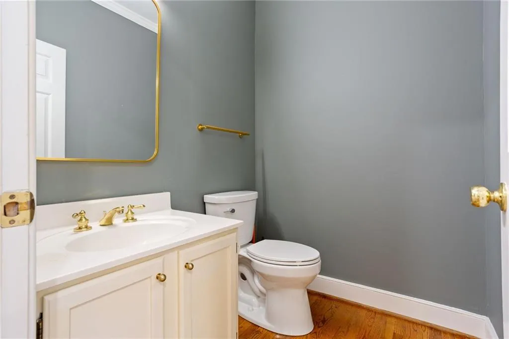 2872 Bainbridge Way Se, Atlanta, Georgia 30339, 3 Bedrooms Bedrooms, 0 ,3 BathroomsBathrooms,Residential,For Sale,2872 Bainbridge Way Se,7706363