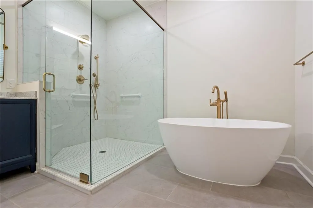 2872 Bainbridge Way Se, Atlanta, Georgia 30339, 3 Bedrooms Bedrooms, 0 ,3 BathroomsBathrooms,Residential,For Sale,2872 Bainbridge Way Se,7706363