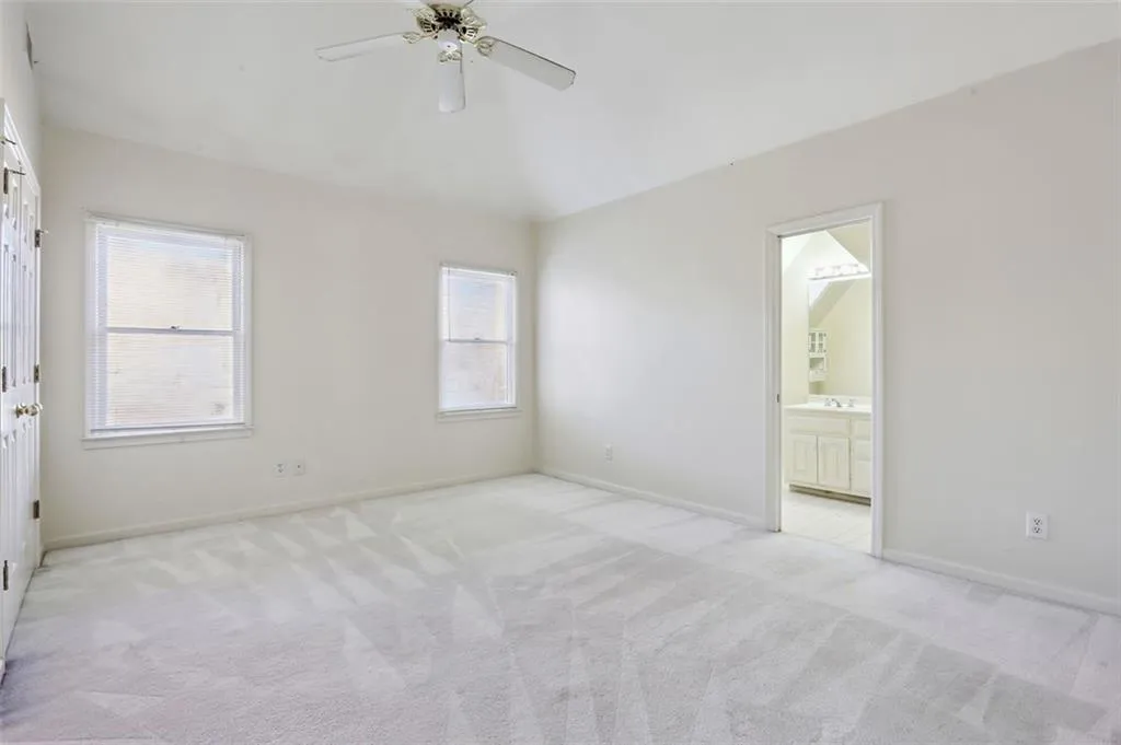 8210 Grogans Ferry Road, Atlanta, Georgia 30350, 5 Bedrooms Bedrooms, ,4 BathroomsBathrooms,Residential,Sold,8210 Grogans Ferry Road,7161872