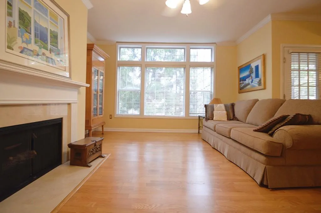 3636 Habersham Road Unit 2203, Atlanta, Georgia 30305, 2 Bedrooms Bedrooms, ,2 BathroomsBathrooms,Residential,Sold,3636 Habersham Road Unit 2203,5747739