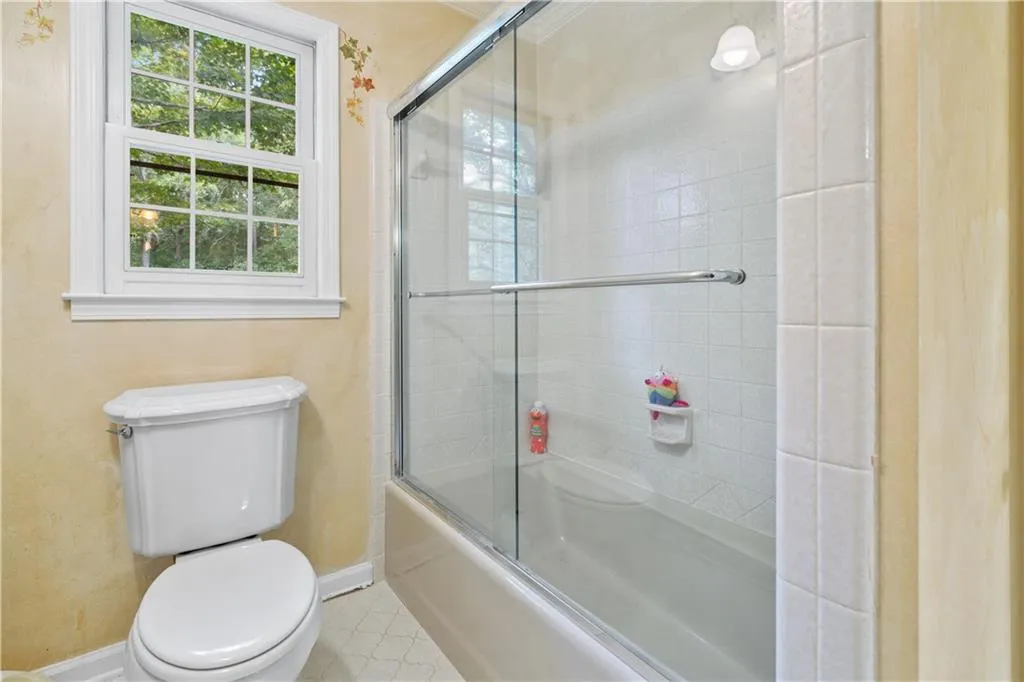 Jack and Jill Bath