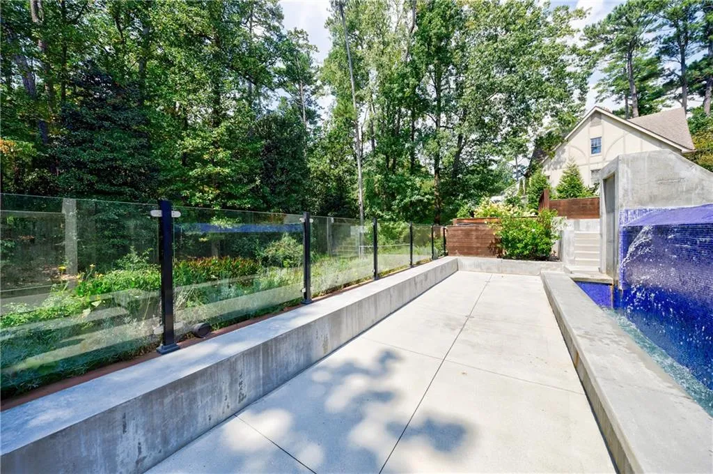 4036 Statewood Road Ne, Atlanta, Georgia 30342, 5 Bedrooms Bedrooms, ,6 BathroomsBathrooms,Residential,For Sale,4036 Statewood Road Ne,7646592