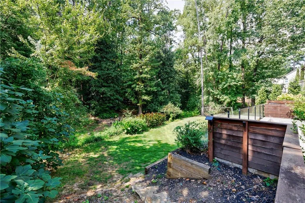 4036 Statewood Road Ne, Atlanta, Georgia 30342, 5 Bedrooms Bedrooms, ,6 BathroomsBathrooms,Residential,For Sale,4036 Statewood Road Ne,7646592