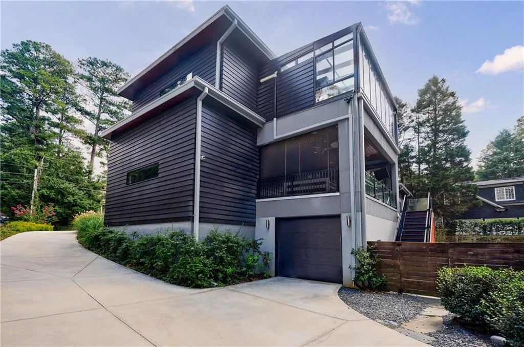 one car garage for terrace level