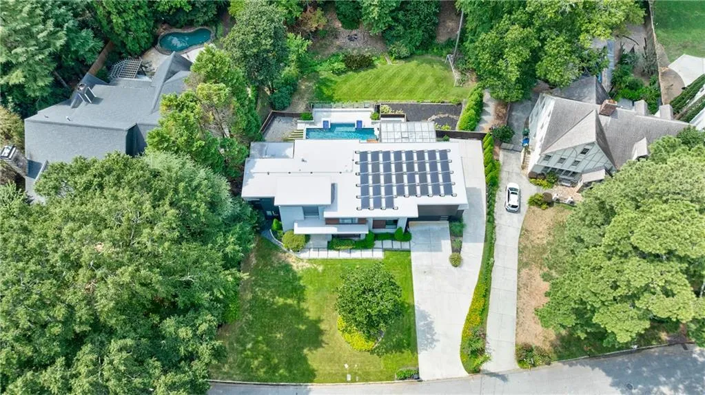4036 Statewood Road Ne, Atlanta, Georgia 30342, 5 Bedrooms Bedrooms, ,6 BathroomsBathrooms,Residential,For Sale,4036 Statewood Road Ne,7646592