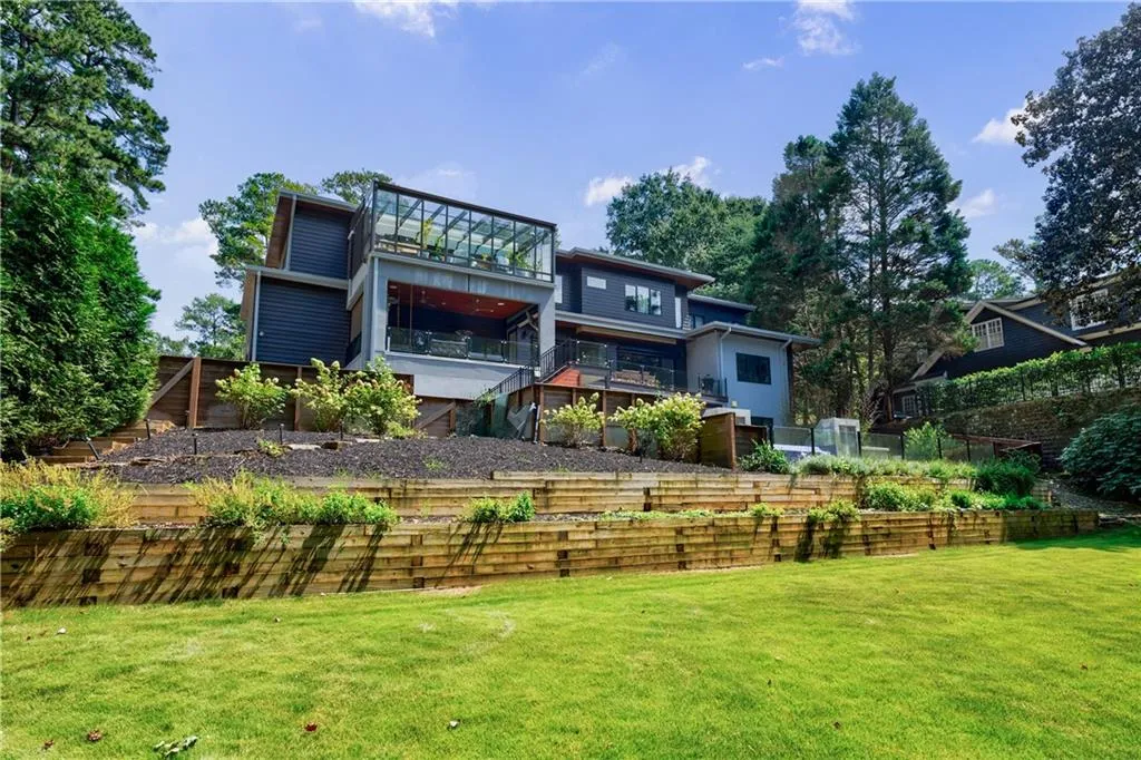 4036 Statewood Road Ne, Atlanta, Georgia 30342, 5 Bedrooms Bedrooms, ,6 BathroomsBathrooms,Residential,For Sale,4036 Statewood Road Ne,7646592
