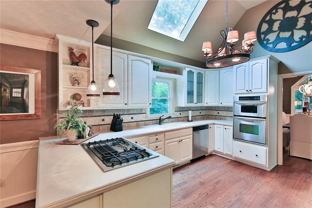 2670 Spalding Drive, Sandy Springs, Georgia 30350, 4 Bedrooms Bedrooms, ,3 BathroomsBathrooms,Residential,Sold,2670 Spalding Drive,6577360